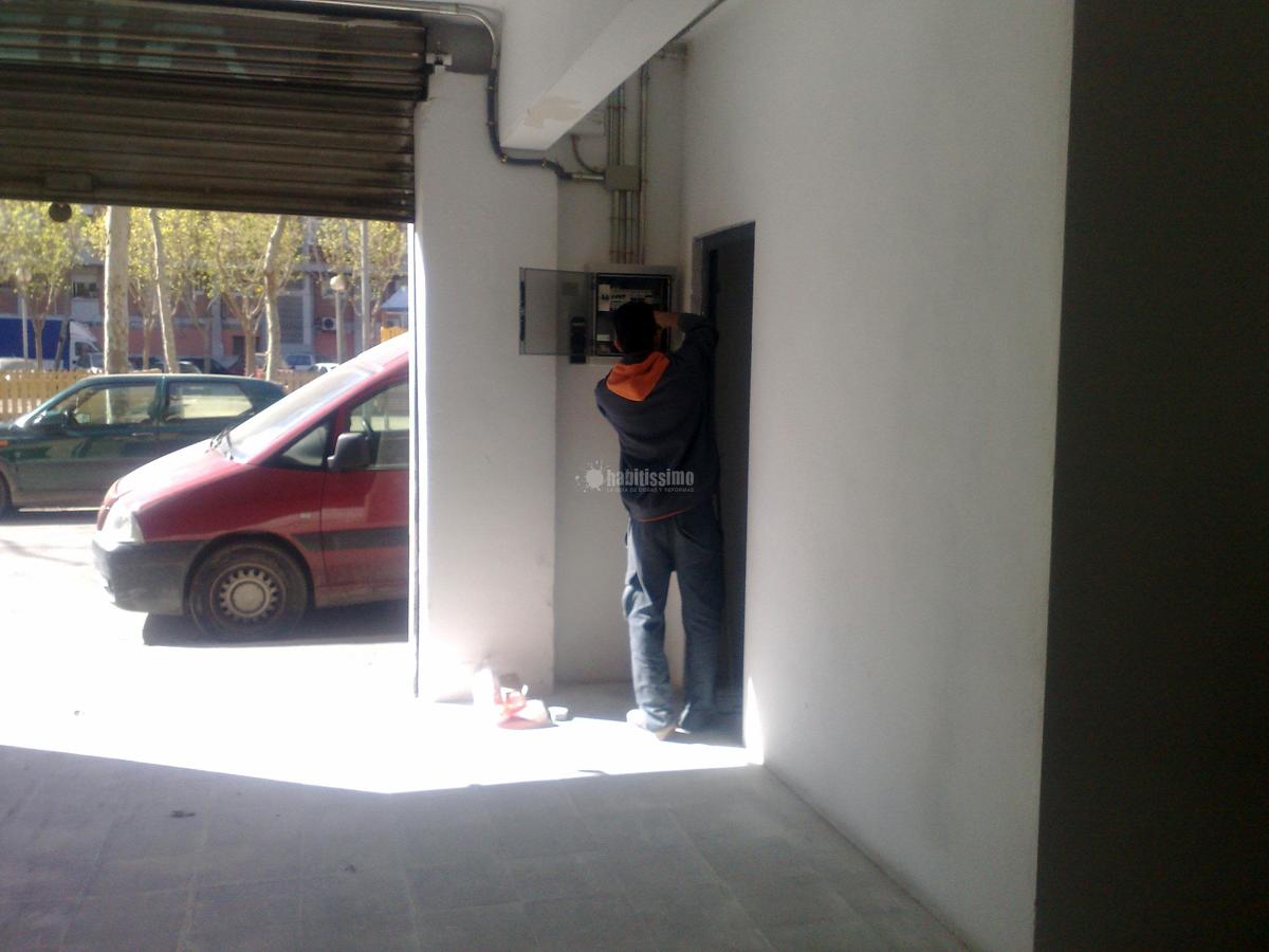 Instalacion electrica de un local industrial c/ Rossell L'H.