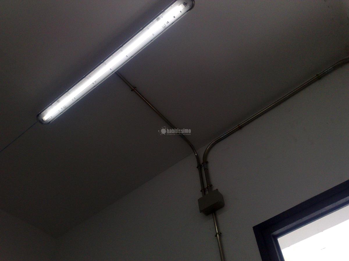 Instalacion electrica de un local industrial c/ Rossell L'H.
