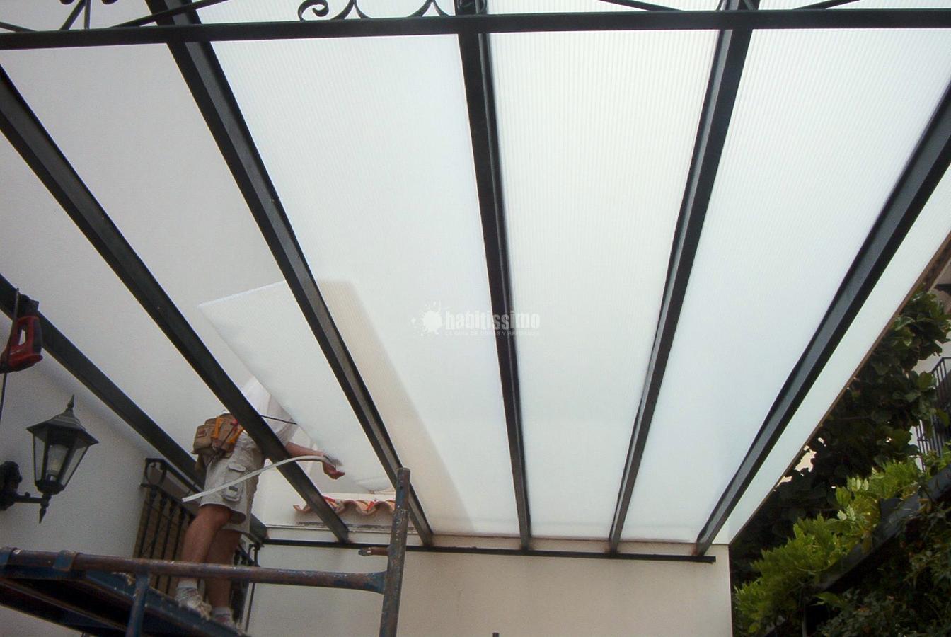 Cubierta de policarbonato en Eliopolis (Sevilla)