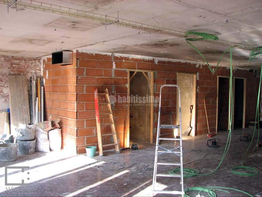 Reforma integral oficinas.