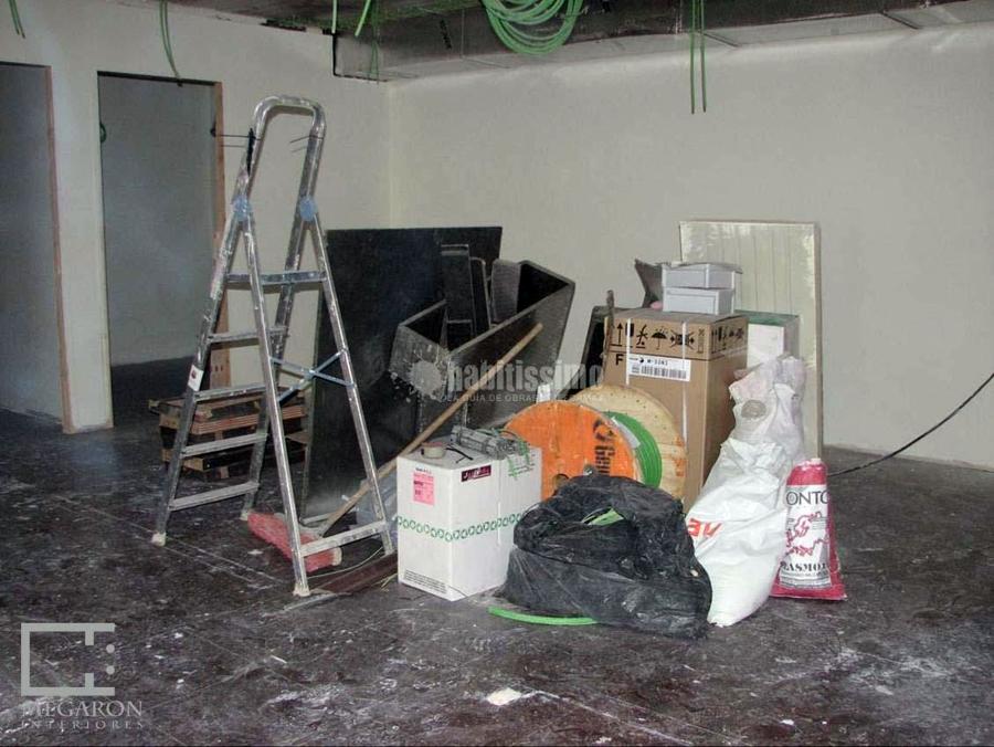 Reforma integral oficinas.