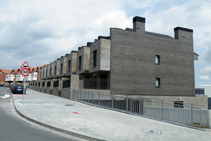 9 chalets adosados en Gaztelondo, Bilbao 08