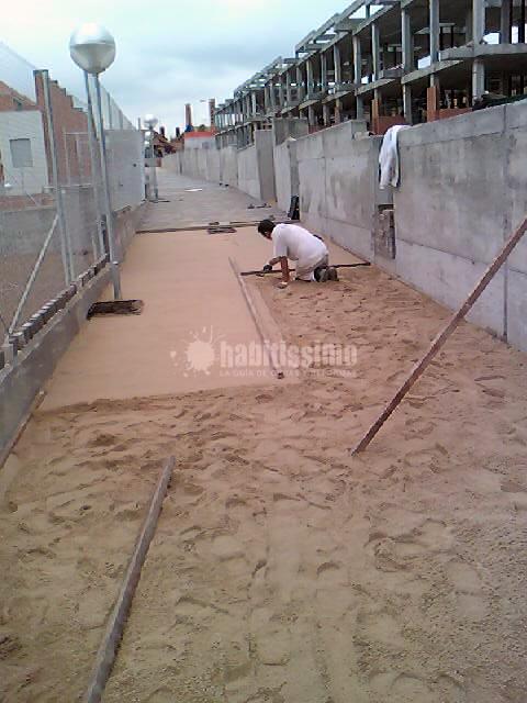 Viviendas adosadas, urbanizar calles. Rivas Vaciamadrid