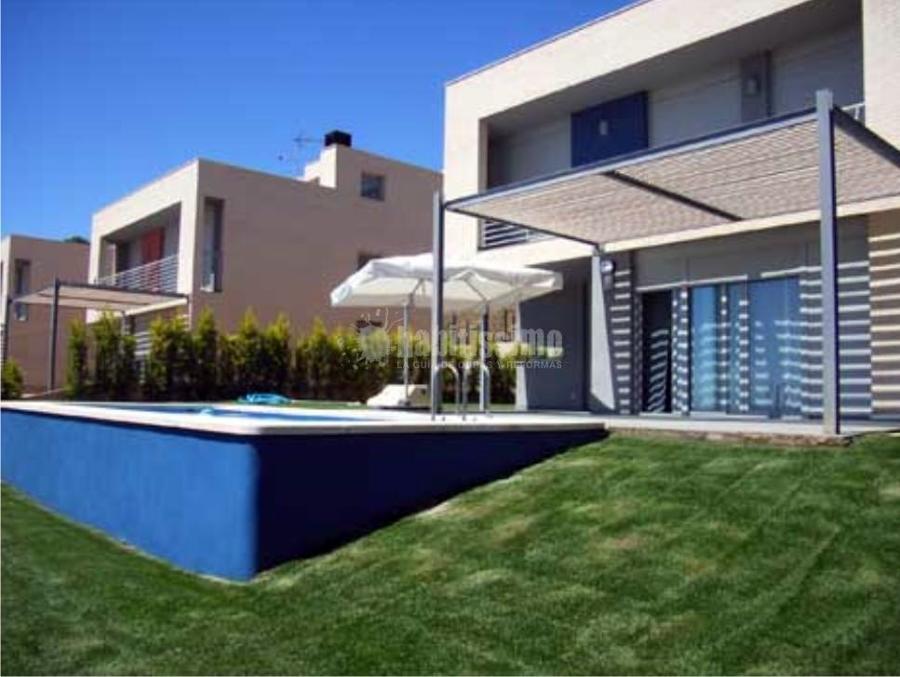 27 villas individuales