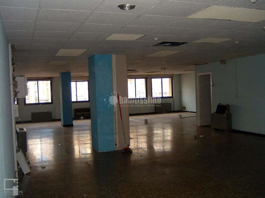 Reforma integral oficinas.