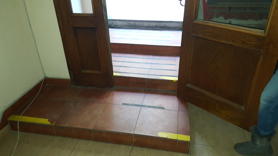 Acceso desde el interior