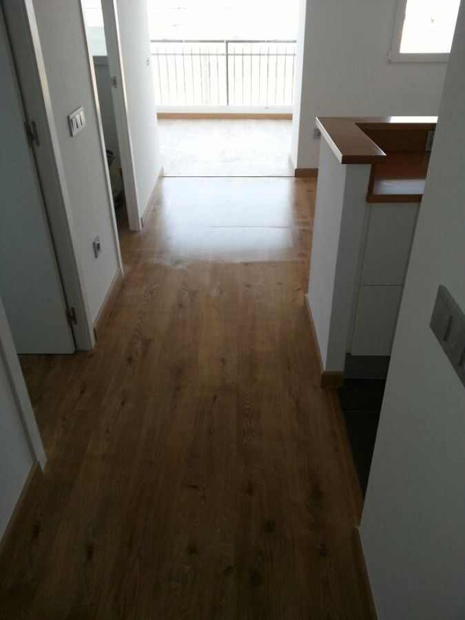 Acabado de pavimento en vivienda