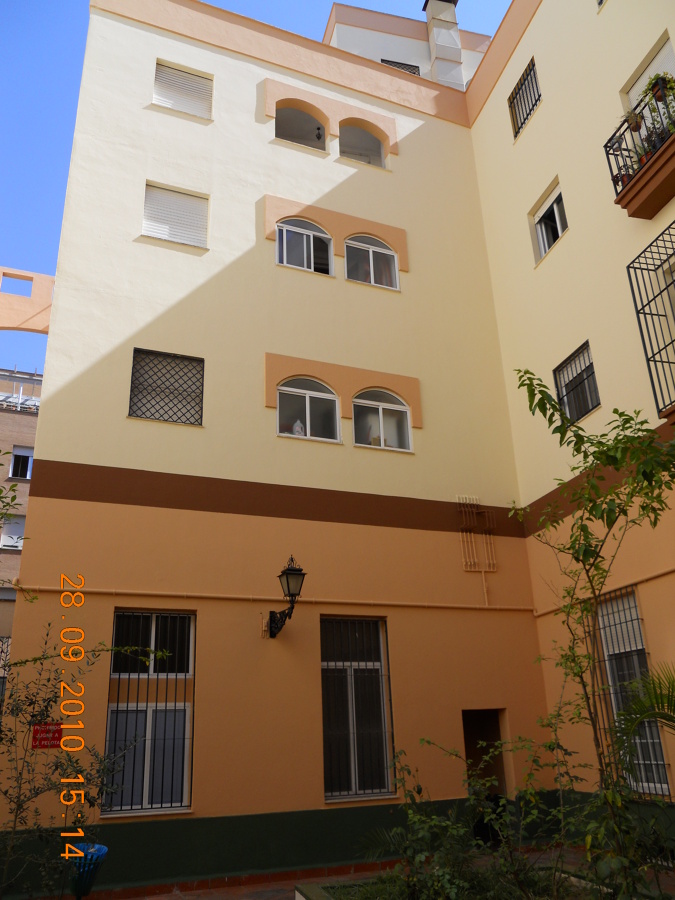 Acabado en tres colores. 