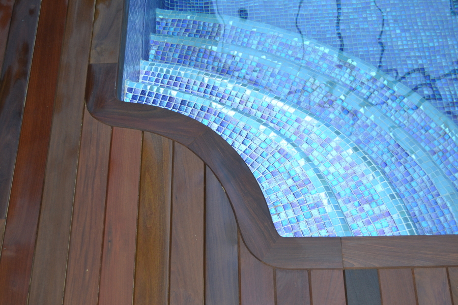 Acabados curvos para piscina