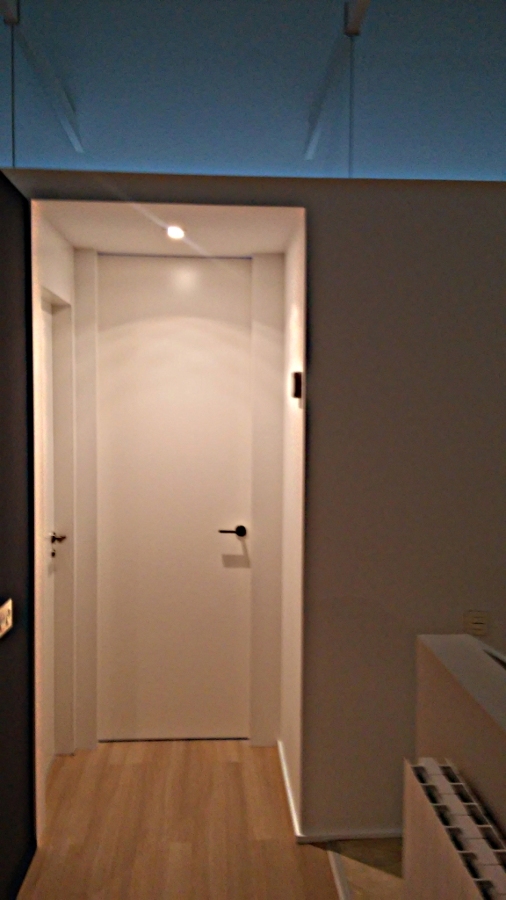 Acceso a baño y dormitorio