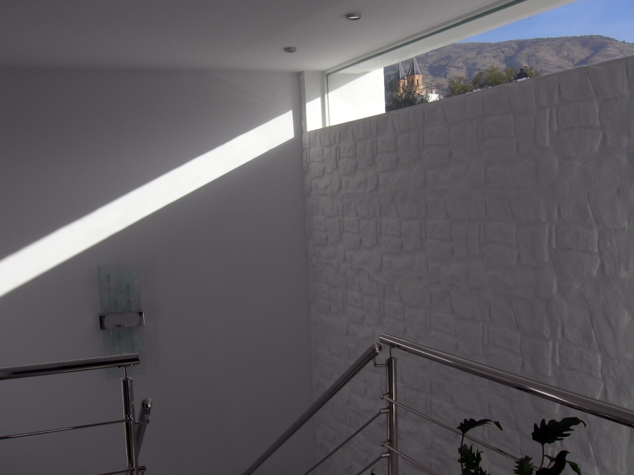 Acceso a planta semisótano