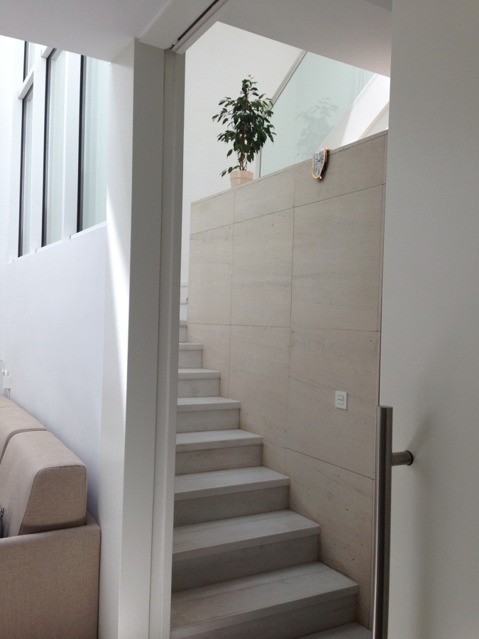 acceso a planta superior