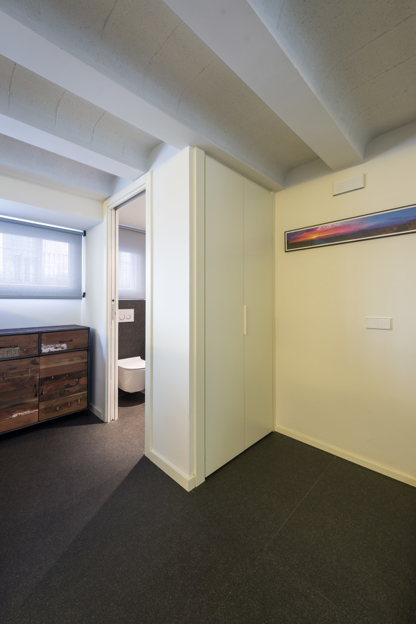 Acceso Aseo | Maurici Serrahima - STANDAL