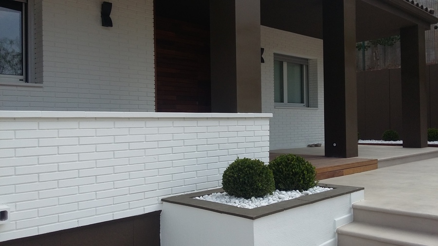 Acondicionamiento de jardineras (foto 2)