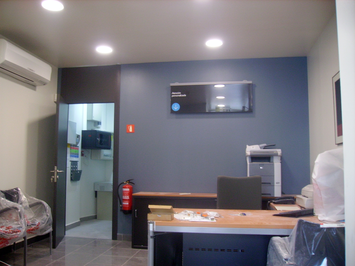 ACONDICIONAMIENTO DE LOCAL PARA OF. BANCARIA