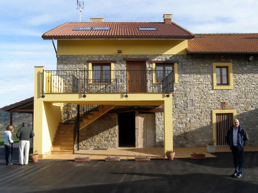 Adecuación de cuadra para vivienda unifamiliar