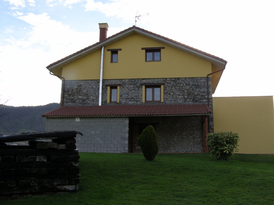 Adecuación de cuadra para vivienda unifamiliar