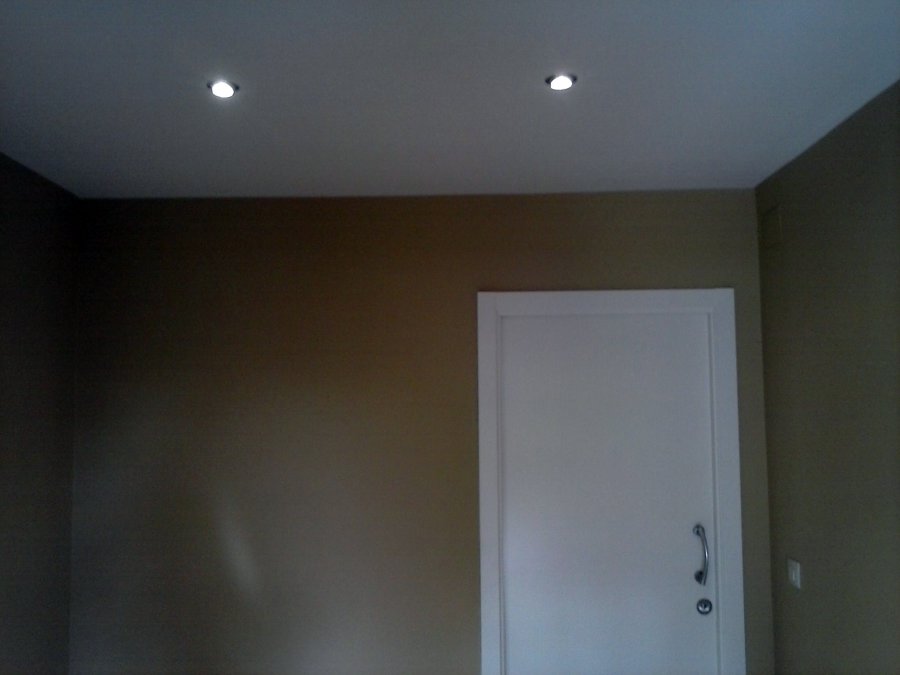 Adecuación de garaje en sala de estar y baño