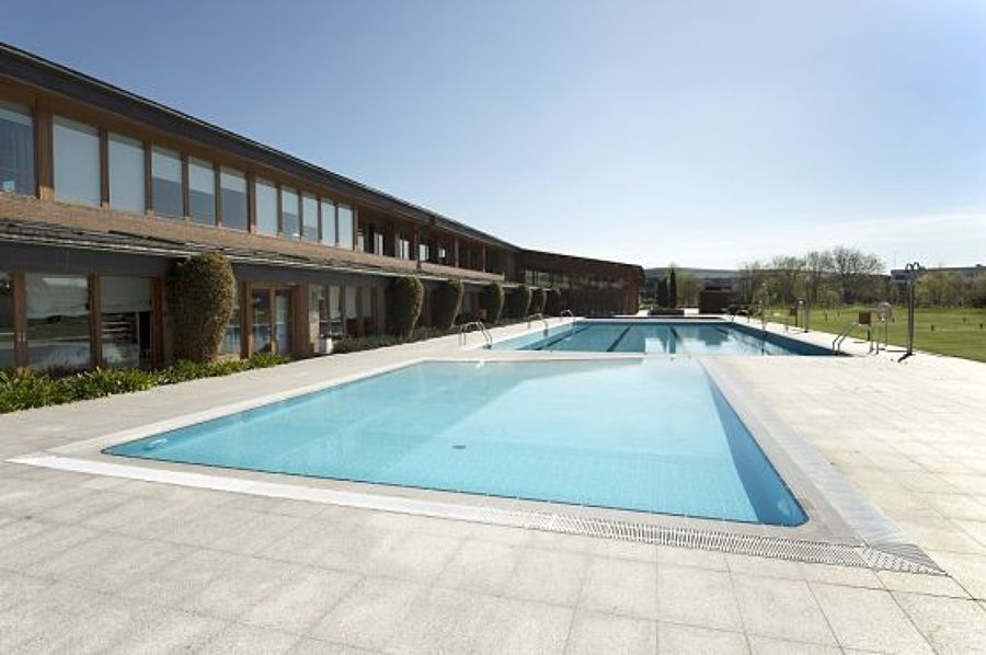 Aire acondicionado HITACHI - Gimnasio Reebok