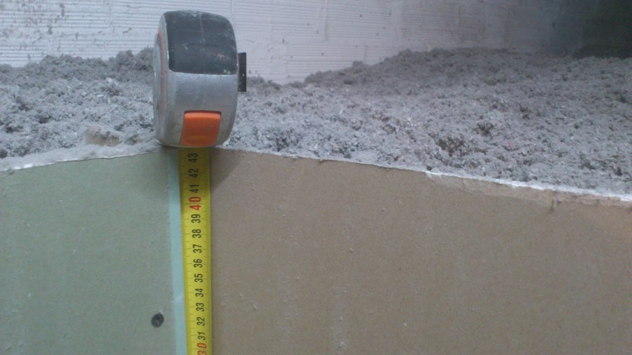 Aislar con celulosa en buhardilla no transitable