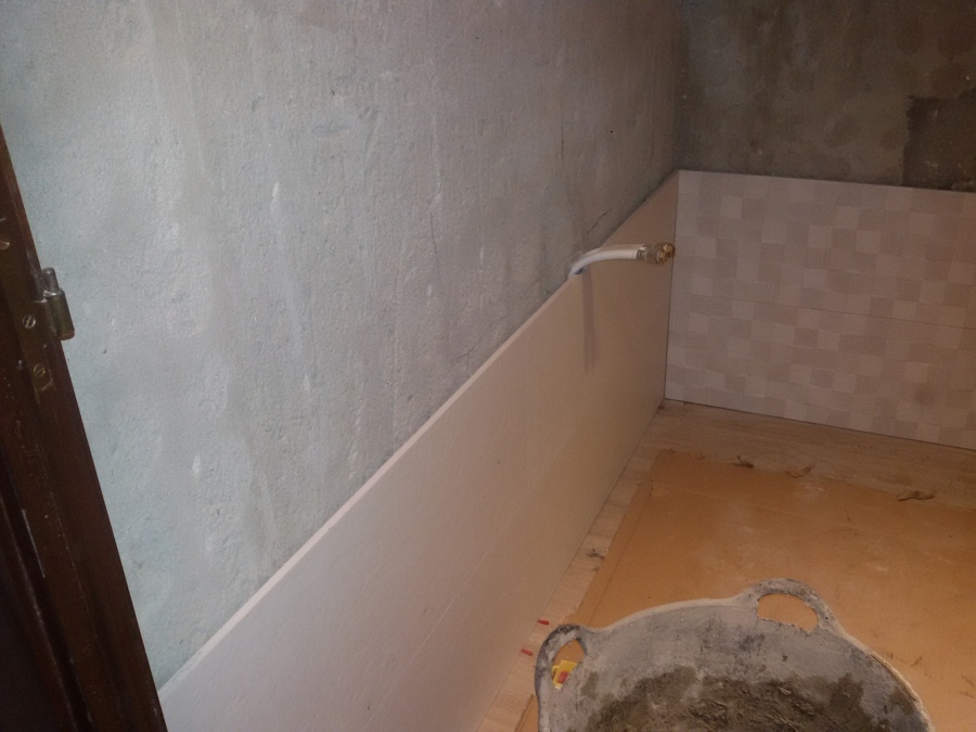 Alicatado con porelanico gran formato de gran calidad.