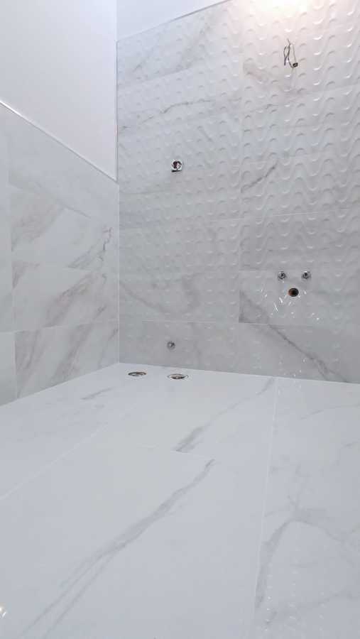 ALICATADO DE GRES ITALIANO EN BLANCO