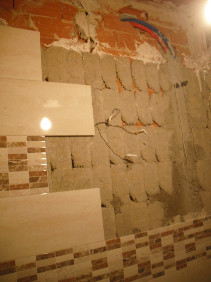 Alicatado + fontanería  