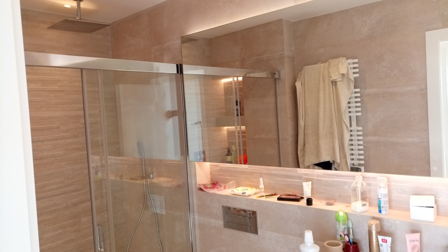 alicatado, tiras LED