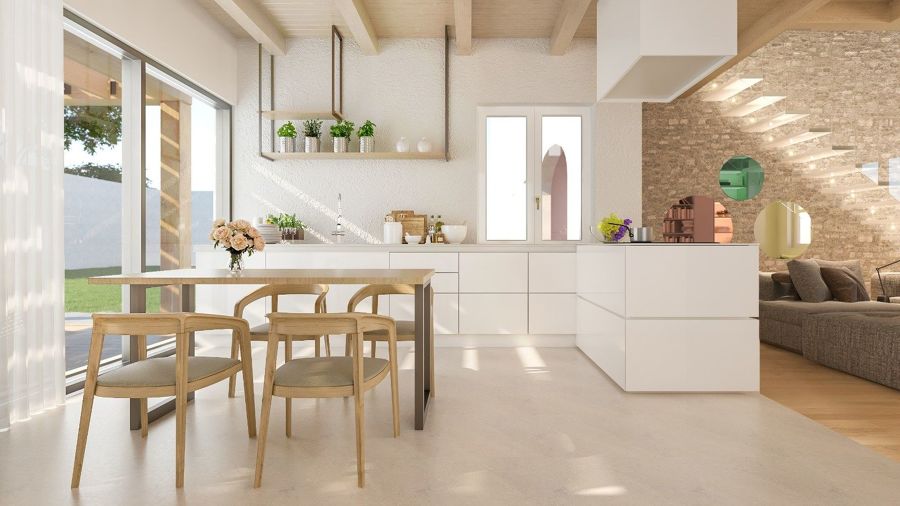 Amplia cocina con vistas al jardín