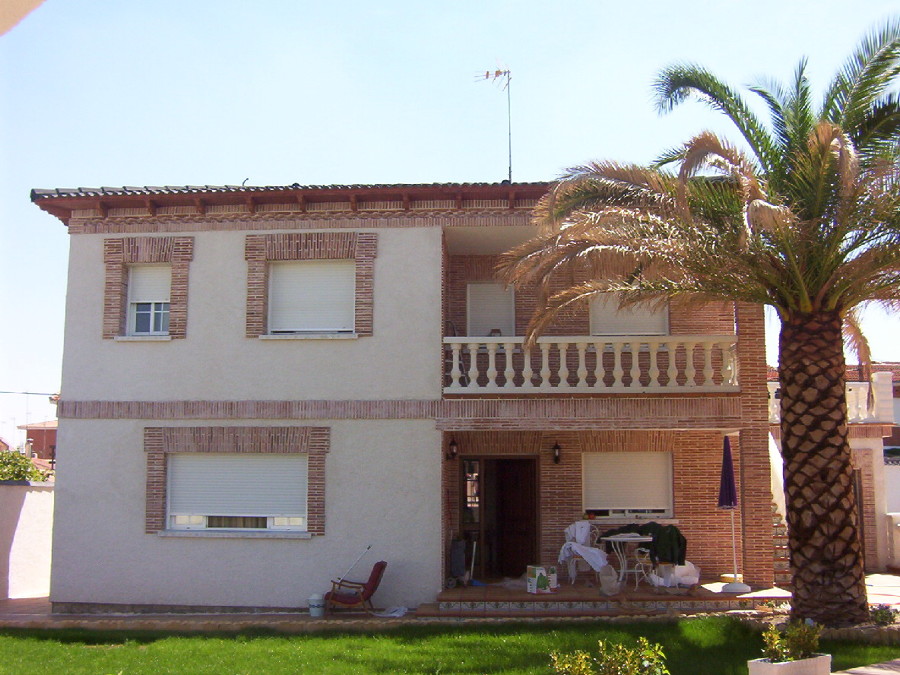 ampliación en altura y reforma de vivienda de una sola planta