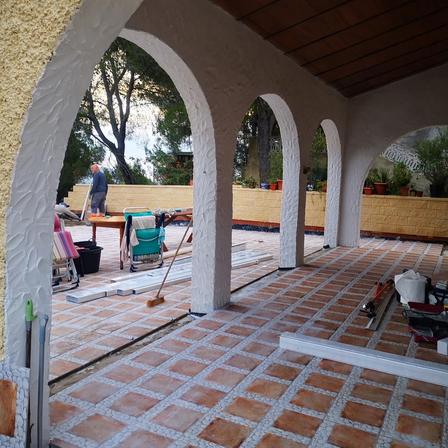 antes de las correderas.