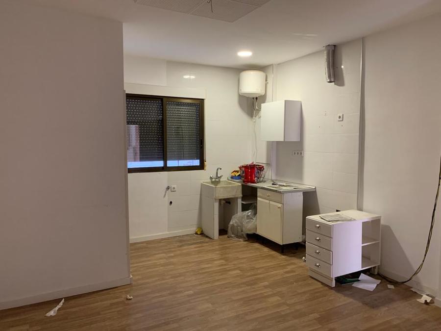 Antigua cocina y falso techo