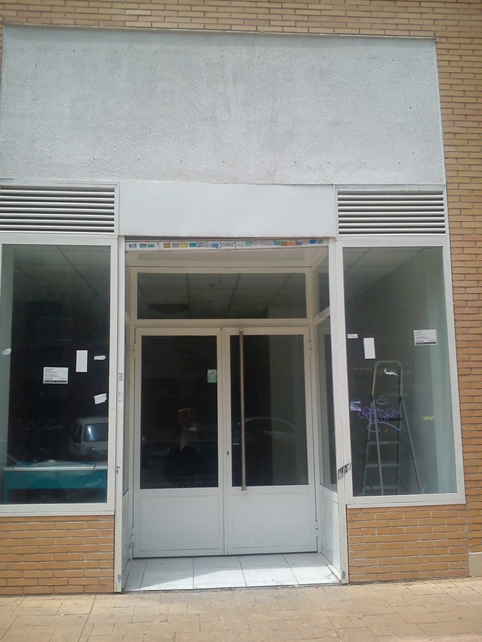 Antigua entrada al local