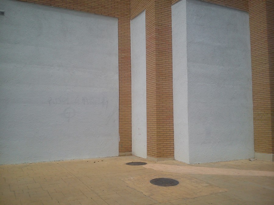 Antigua fachada local