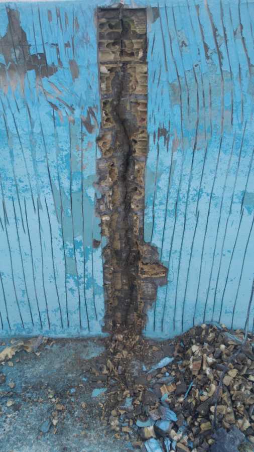 Apertura de hueco en la grieta para su saneado