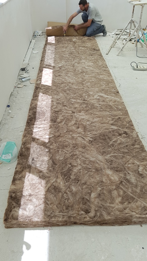 Aplicación de aislamiento acústico con lana de roca