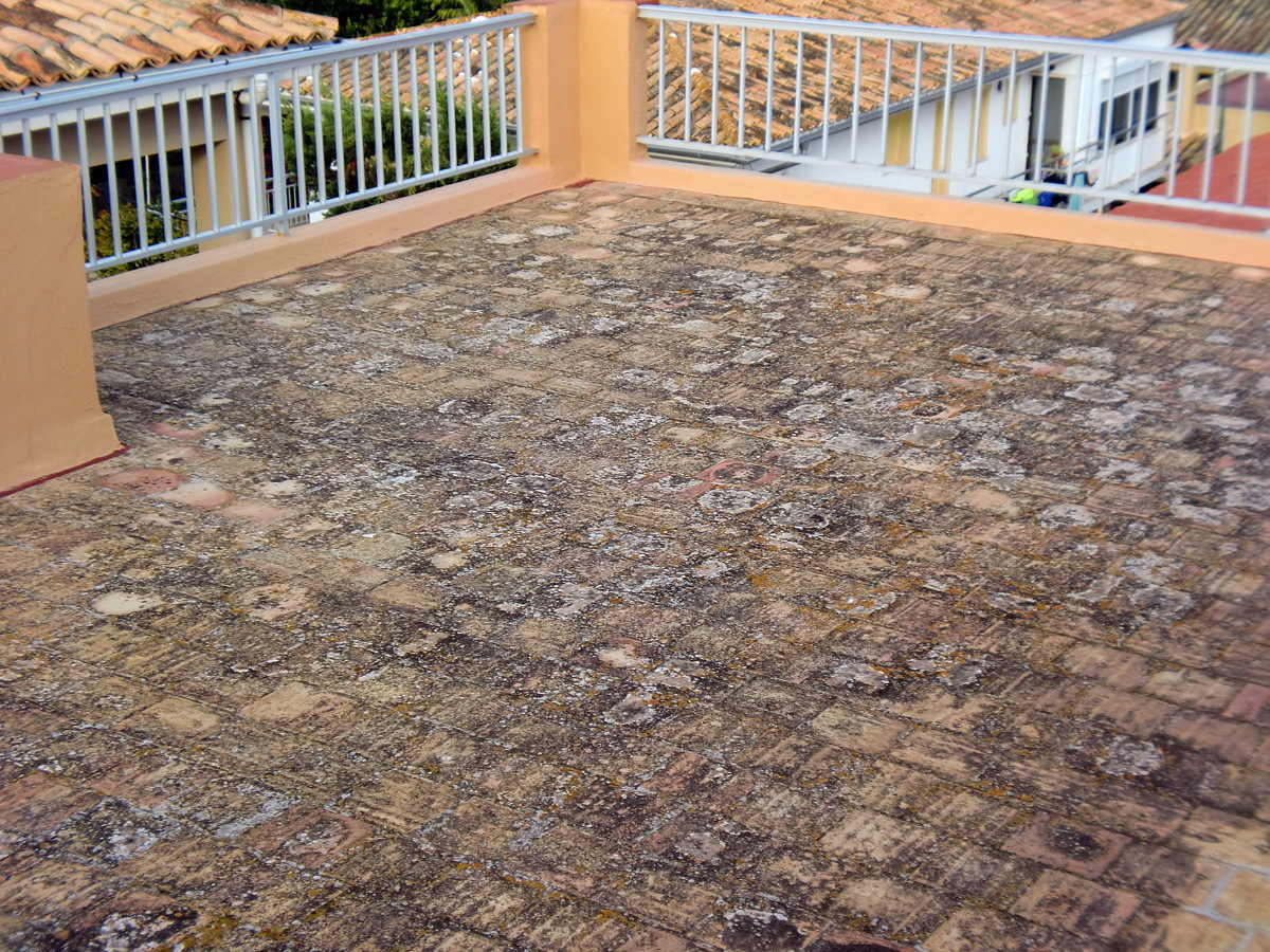 Aplicacion de caucho sobre cubierta plana