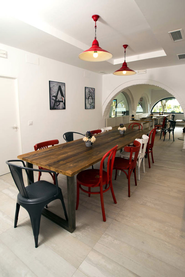 Aquarela Gastrobar&Jardín ORTHO estudio de interiorismo