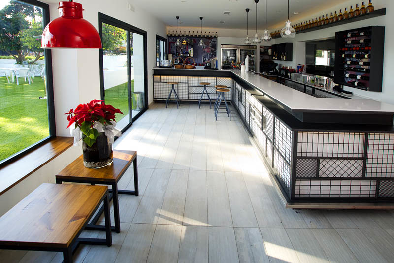 Aquarela Gastrobar&Jardín ORTHO estudio de interiorismo