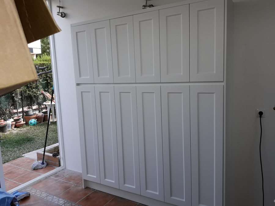 ARMARIADA SIN TIRADORES