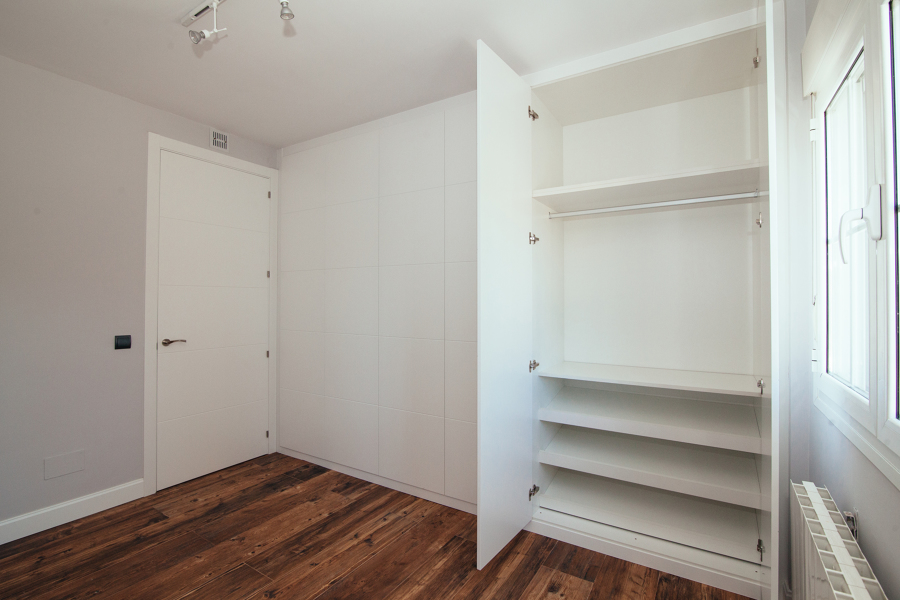 Armario abatible modelo MAPI