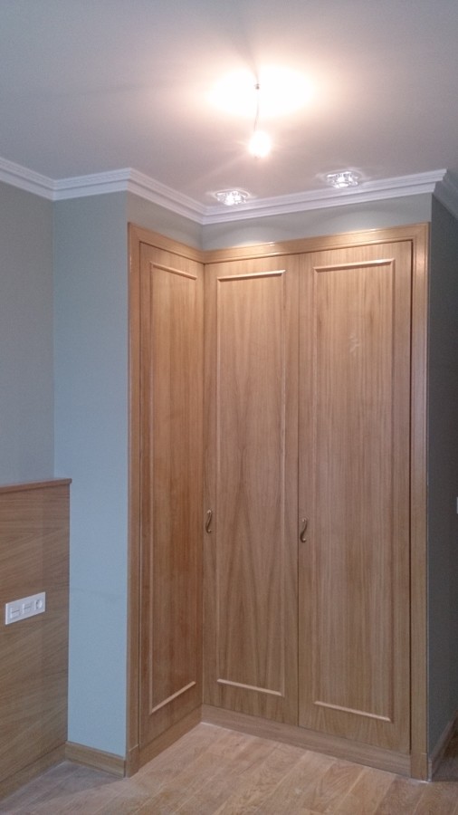 Armario en L clásico