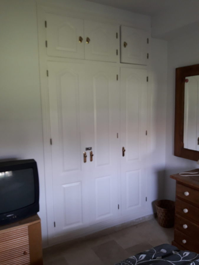 Armario habitación 1 lacado 