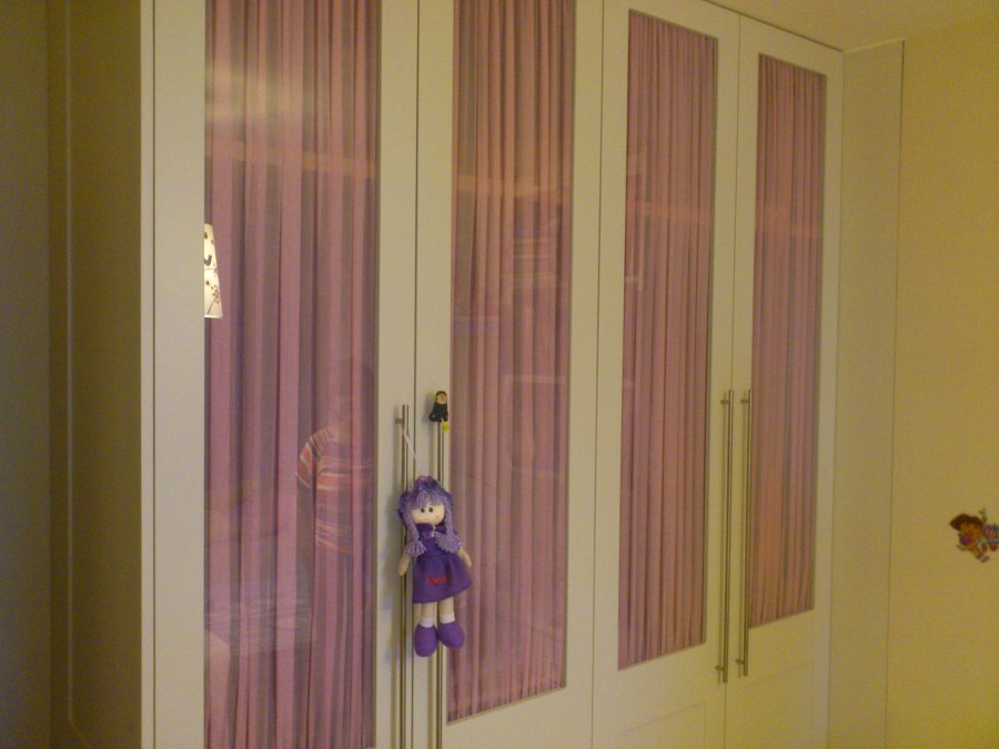 Armario lacado blanco a medida para niña