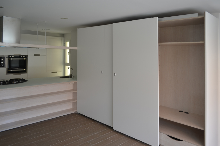 ARMARIO PUERTAS COPLANARES