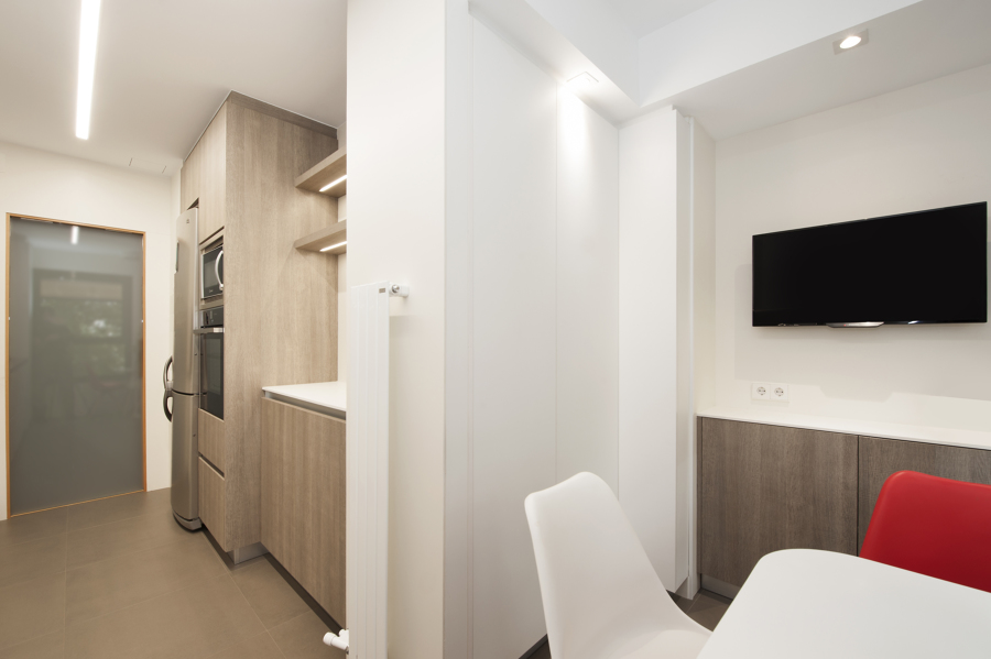 Armarios en columna con electrodomésticos integrados | Sincro