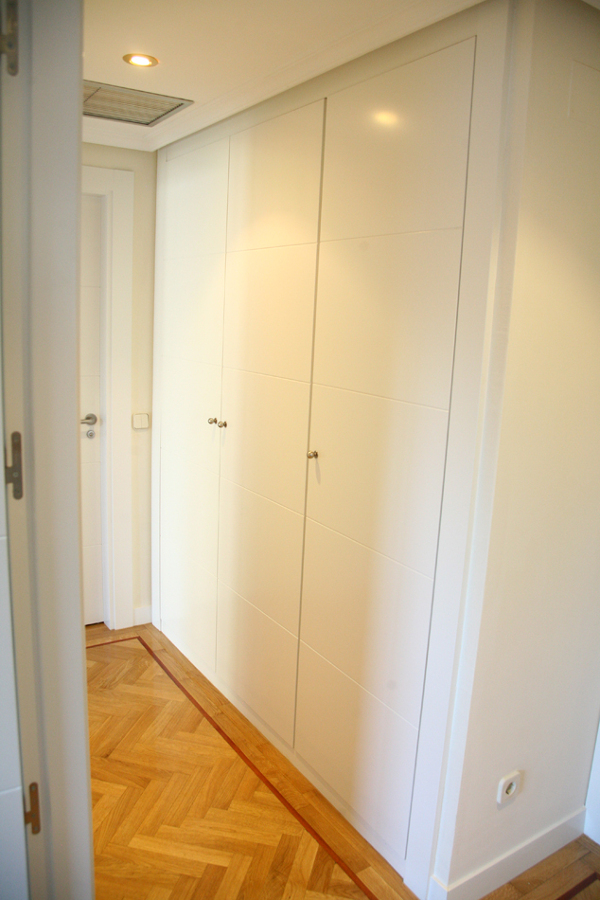 Armarios frentes lacados blanco