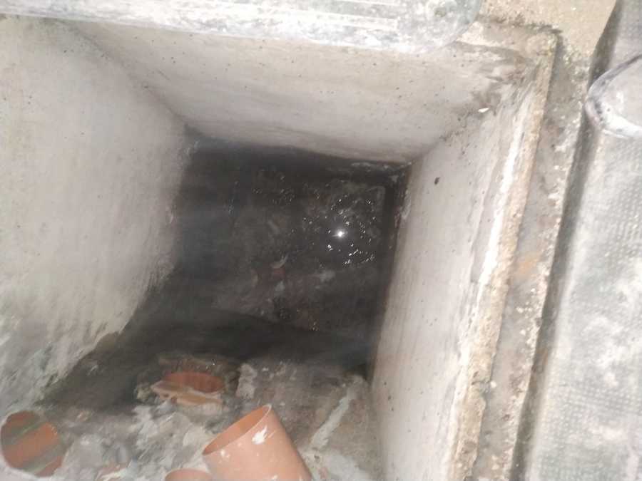 arqueta antes de poner canalizacion nueva