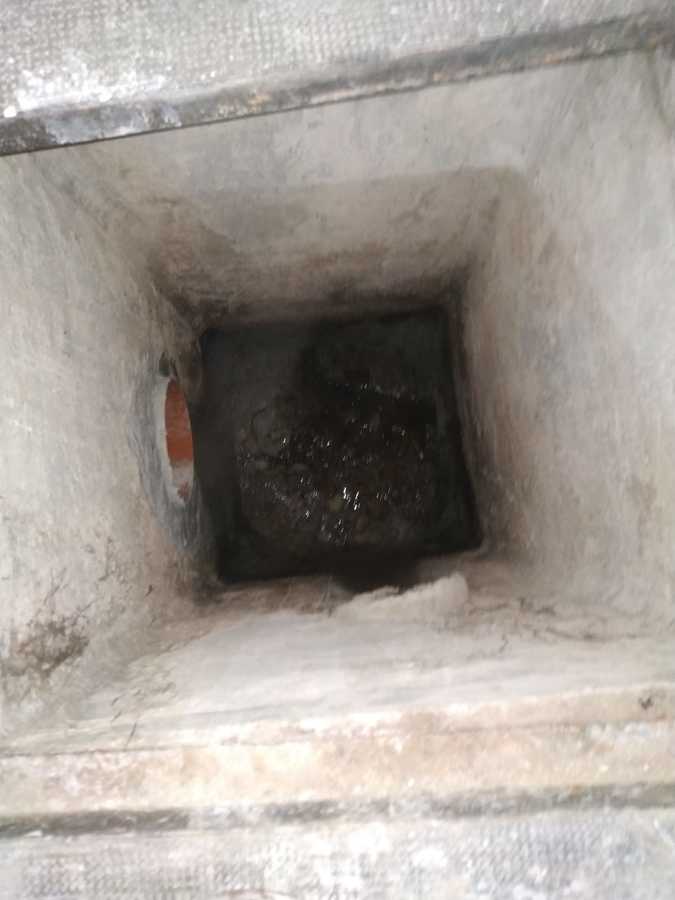 arqueta antigua, faltando enfoscar