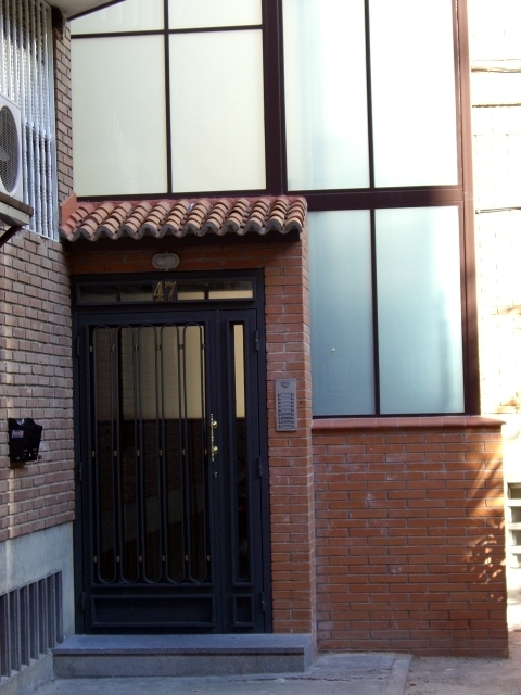 ascensor con cambio de tiro de escalera.